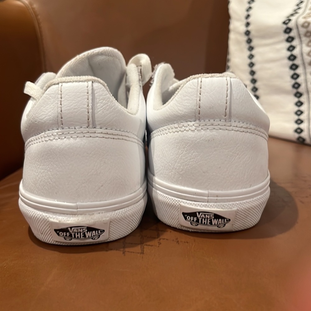 White Leather Youth 5 Vans - Picture 2 of 4